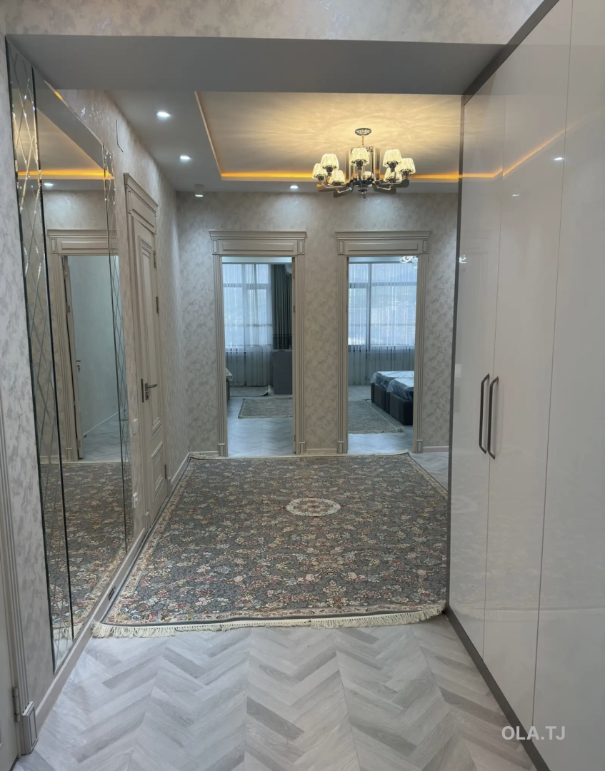 3 комнатная квартира, 13 этаж, 150 м²