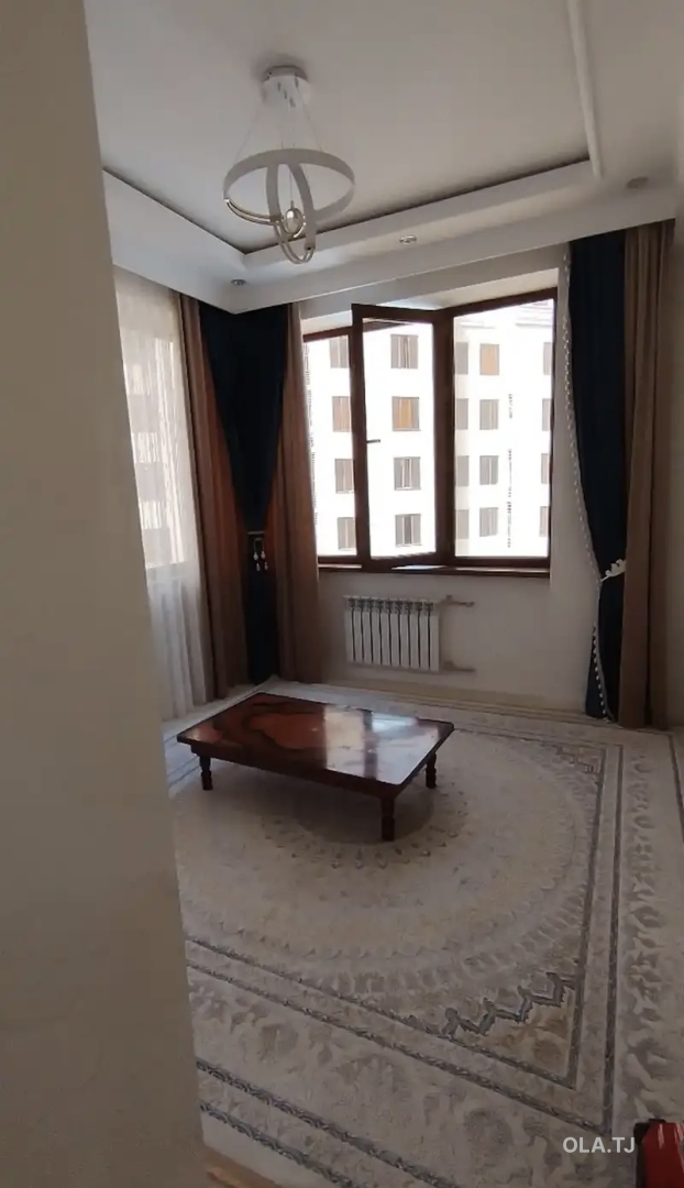 3 комнатная квартира, 8 этаж, 80 м²
