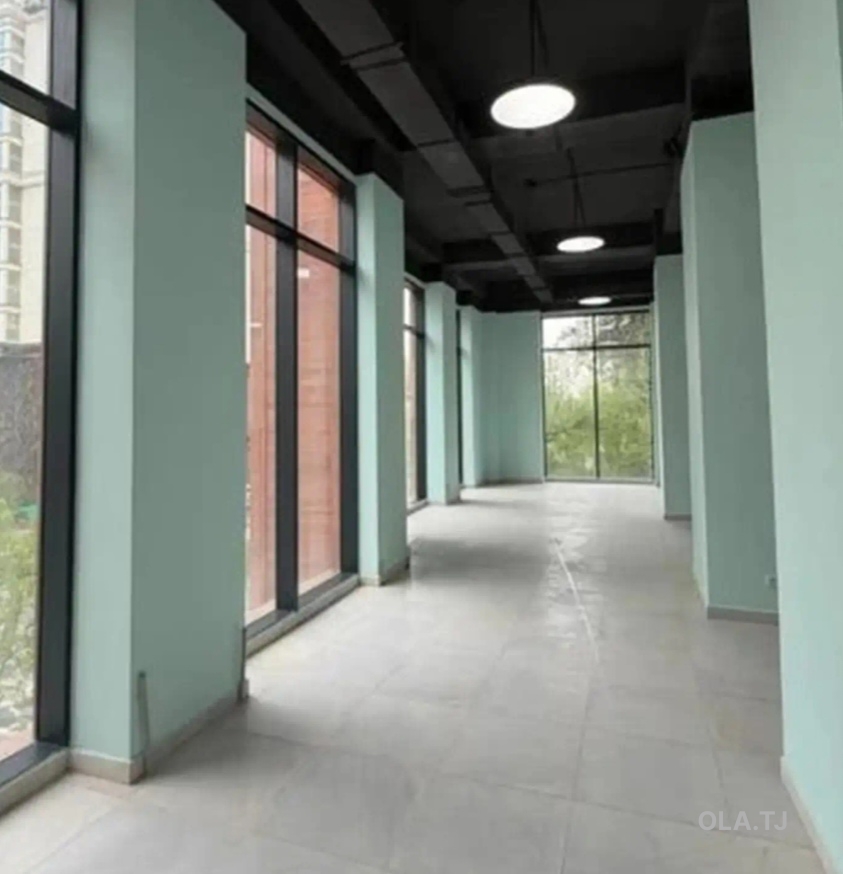 Офис в аренду, В жилом доме, 140 м²