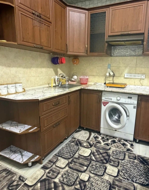 2 комнатная квартира, Цокольный этаж, 68 м²