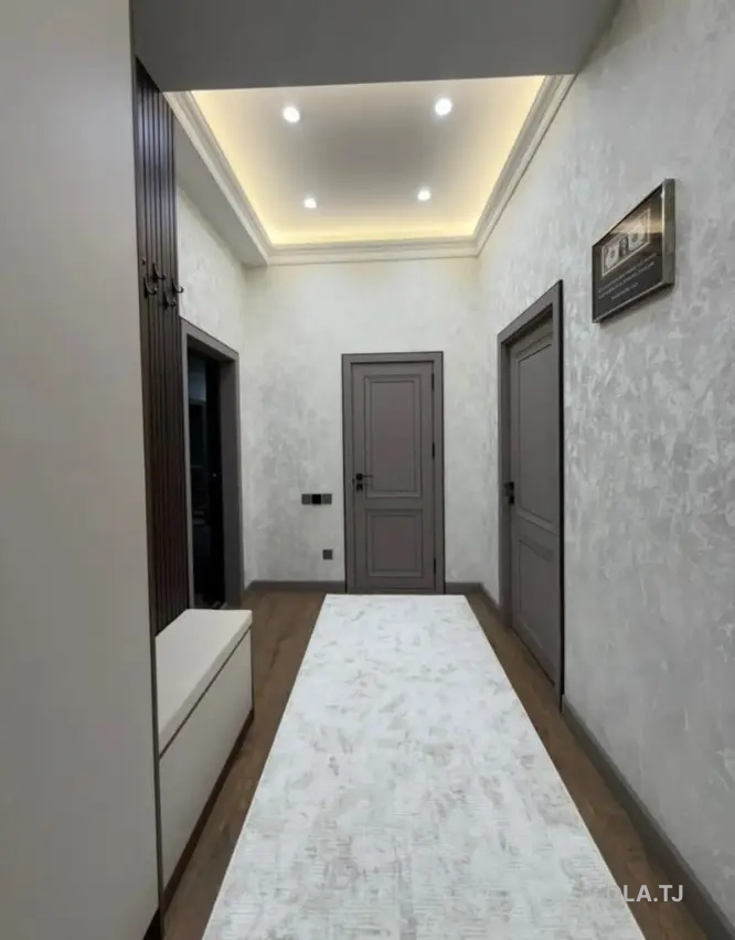 Офис на продажу, В жилом доме, 70 м²