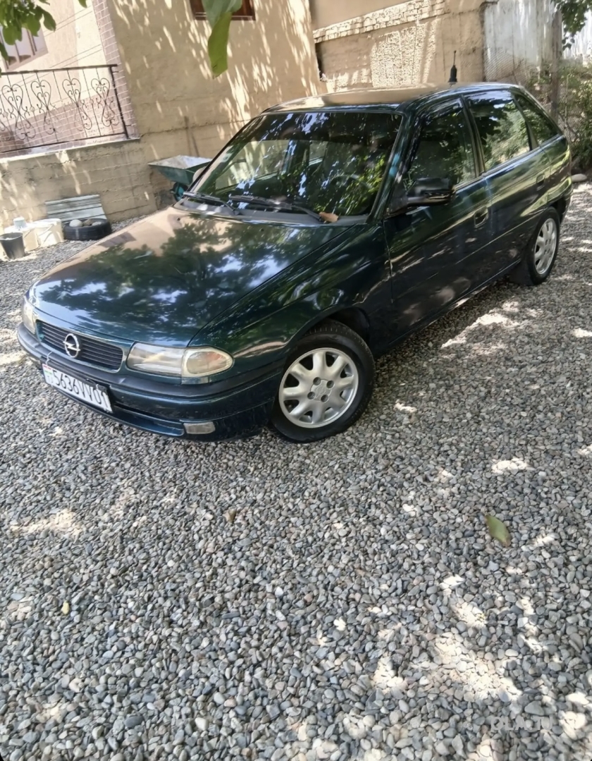 Opel Astra F,  1997