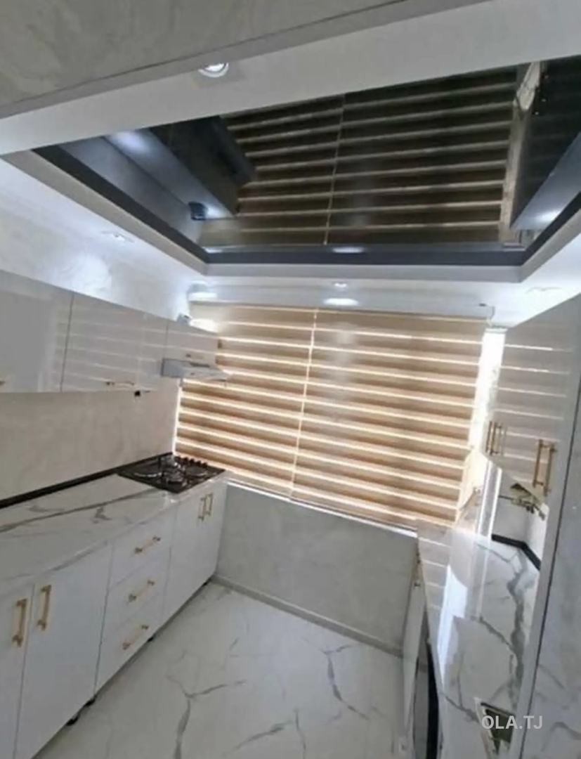 3 комнатная квартира, 2 этаж, 156 м²
