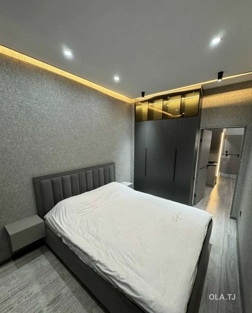2 комнатная квартира, 18 этаж, 82 м²