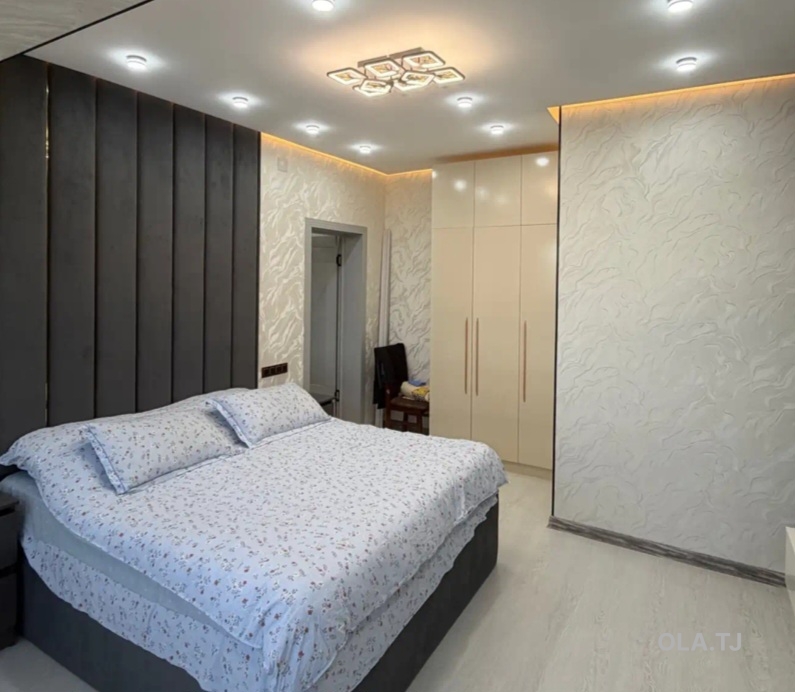4 комнатная квартира, 5, 100 м²