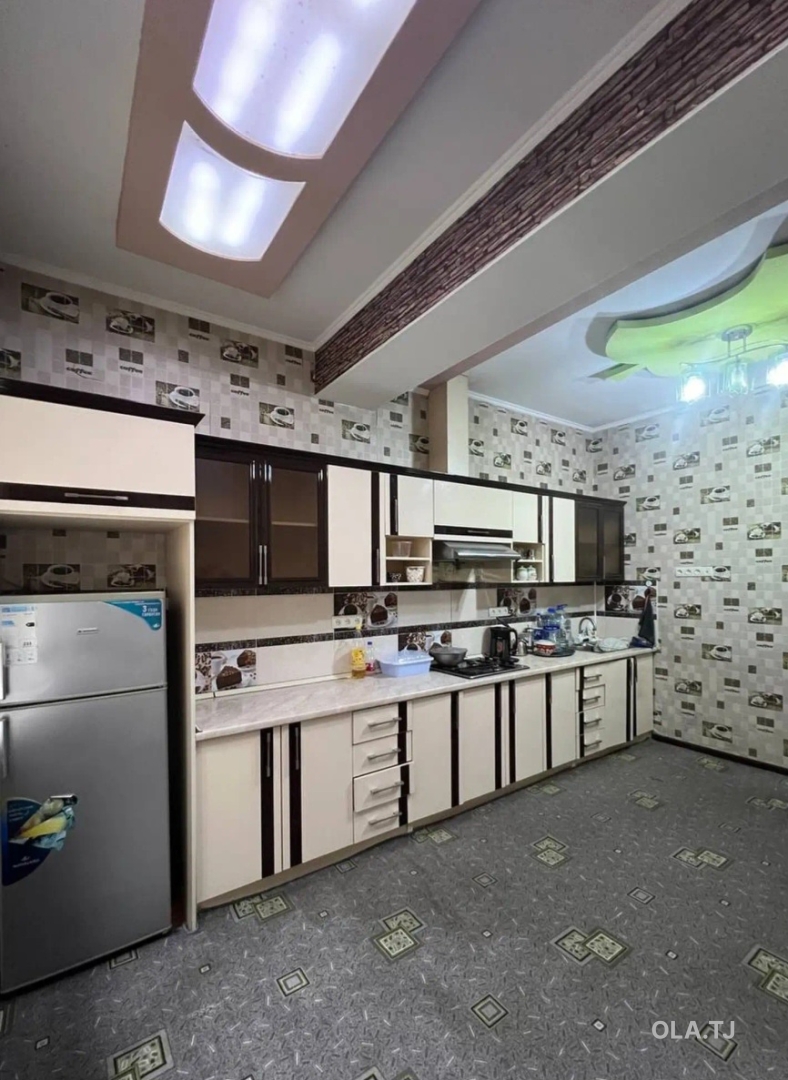 3 комнатная квартира, 1 этаж, 85 м²