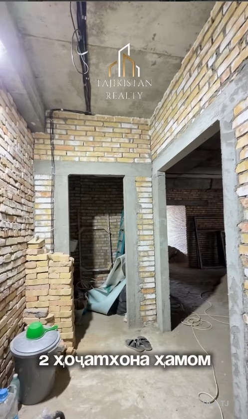 4 комнатная квартира, 10, 170 м²