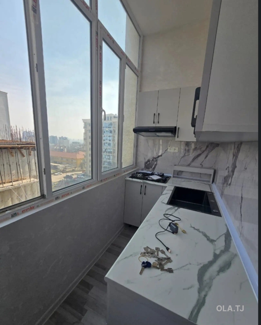 4 комнатная квартира, 6, 100 м²