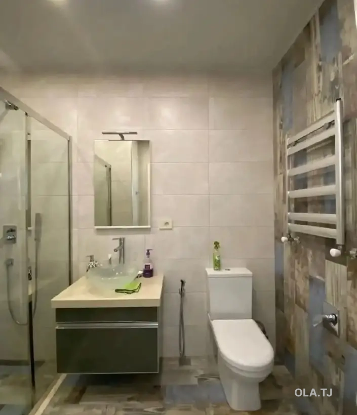2 комнатная квартира, 2 этаж, 77м²