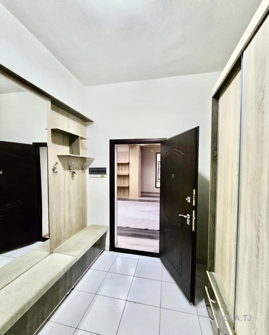 4 комнатная квартира, 4 этаж, 200 м²