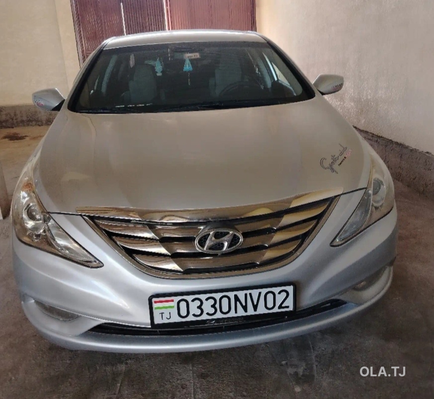 Hyundai Sonata,  2011