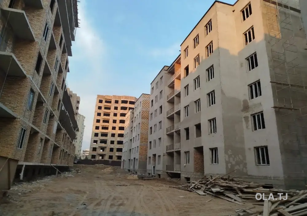 2 комнатная квартира, Цокольный/, 65 м²