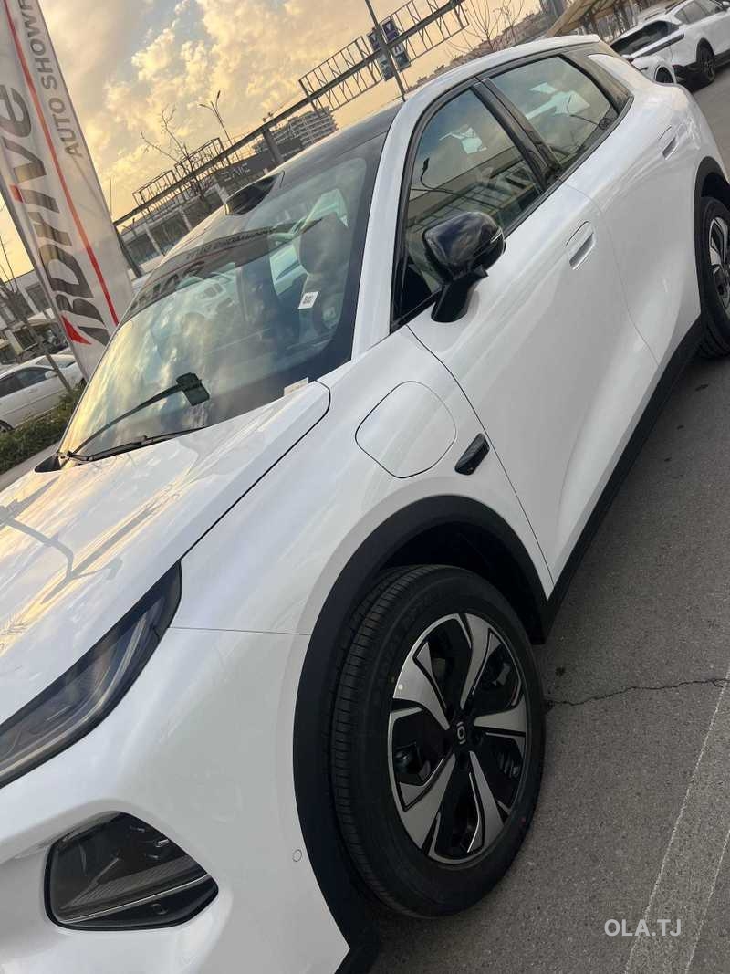 BYD E2,  2025