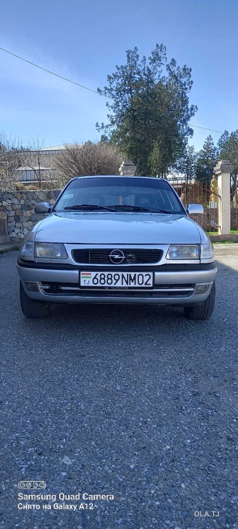 Opel Astra F,  1995