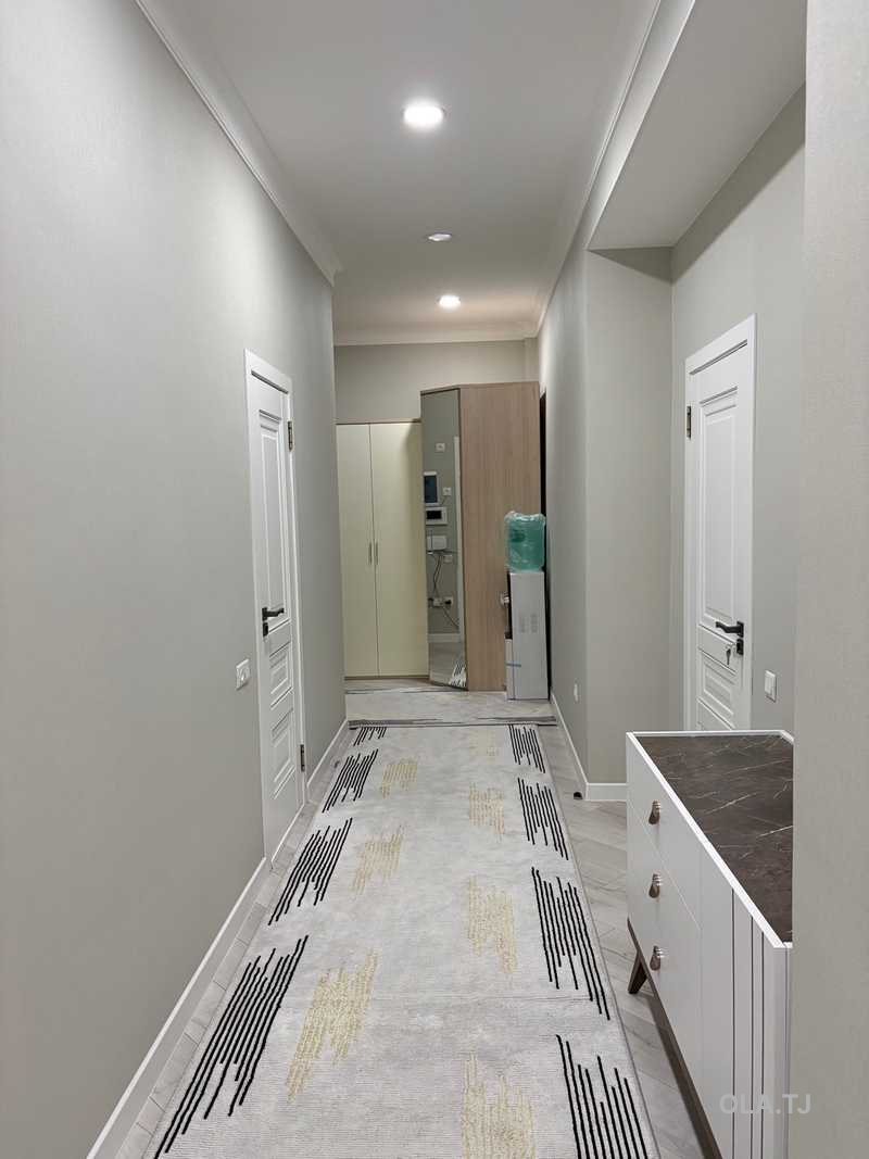 3 комнатная квартира, 14 этаж, 130 м²