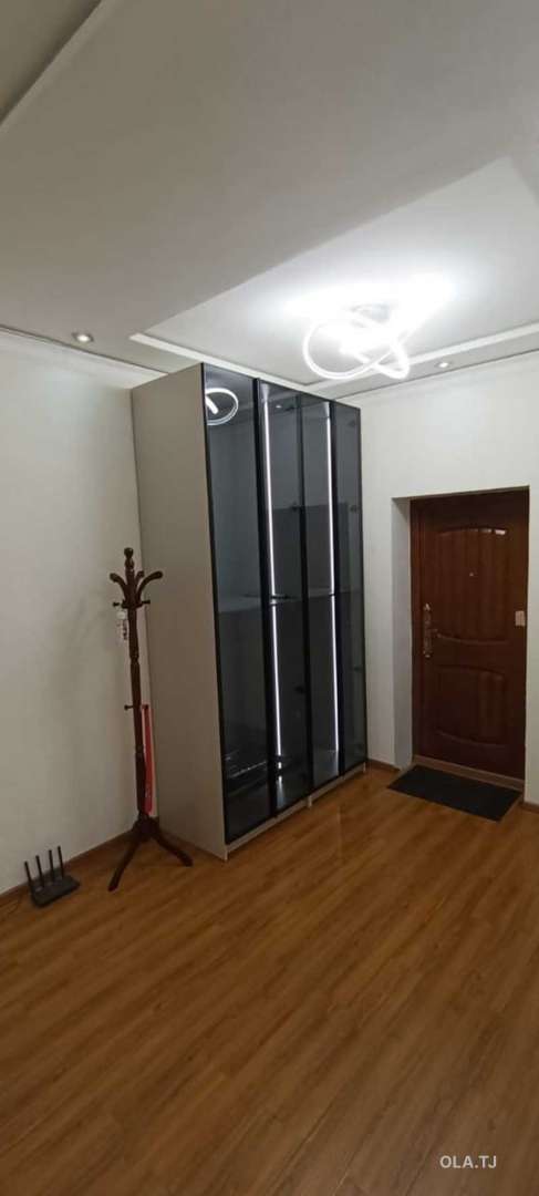 2 комнатная квартира, 8 этаж, 106 м²