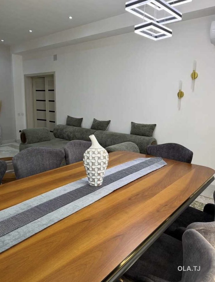 3 комнатная квартира, 10 этаж, 120 м²