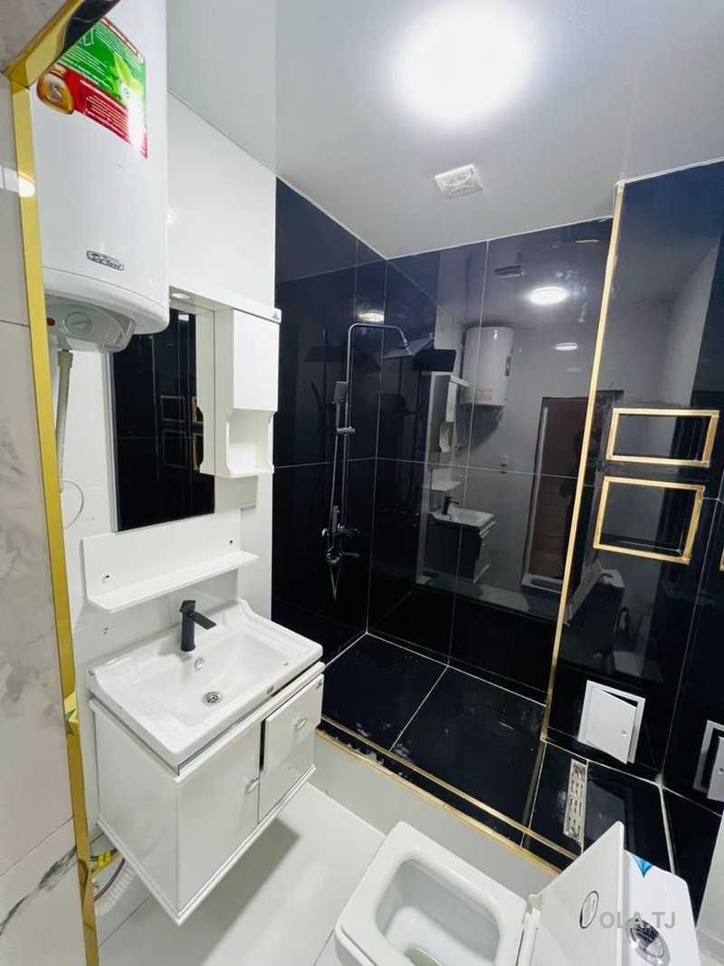 2 комнатная квартира, 10 этаж, 150 м²