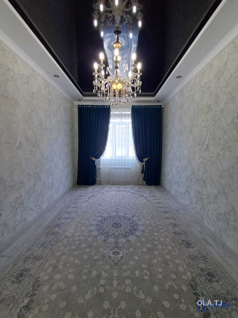 4 комнатная квартира, 2, 100 м²