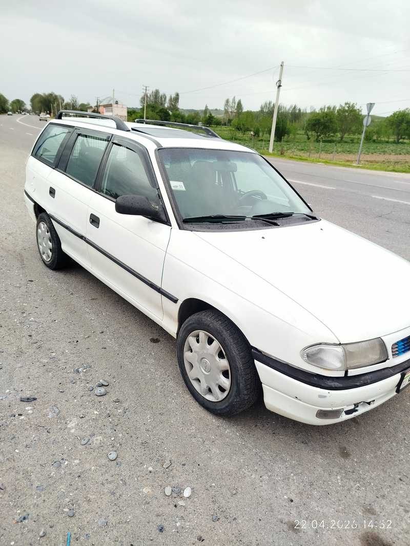 Opel Astra F,  1996