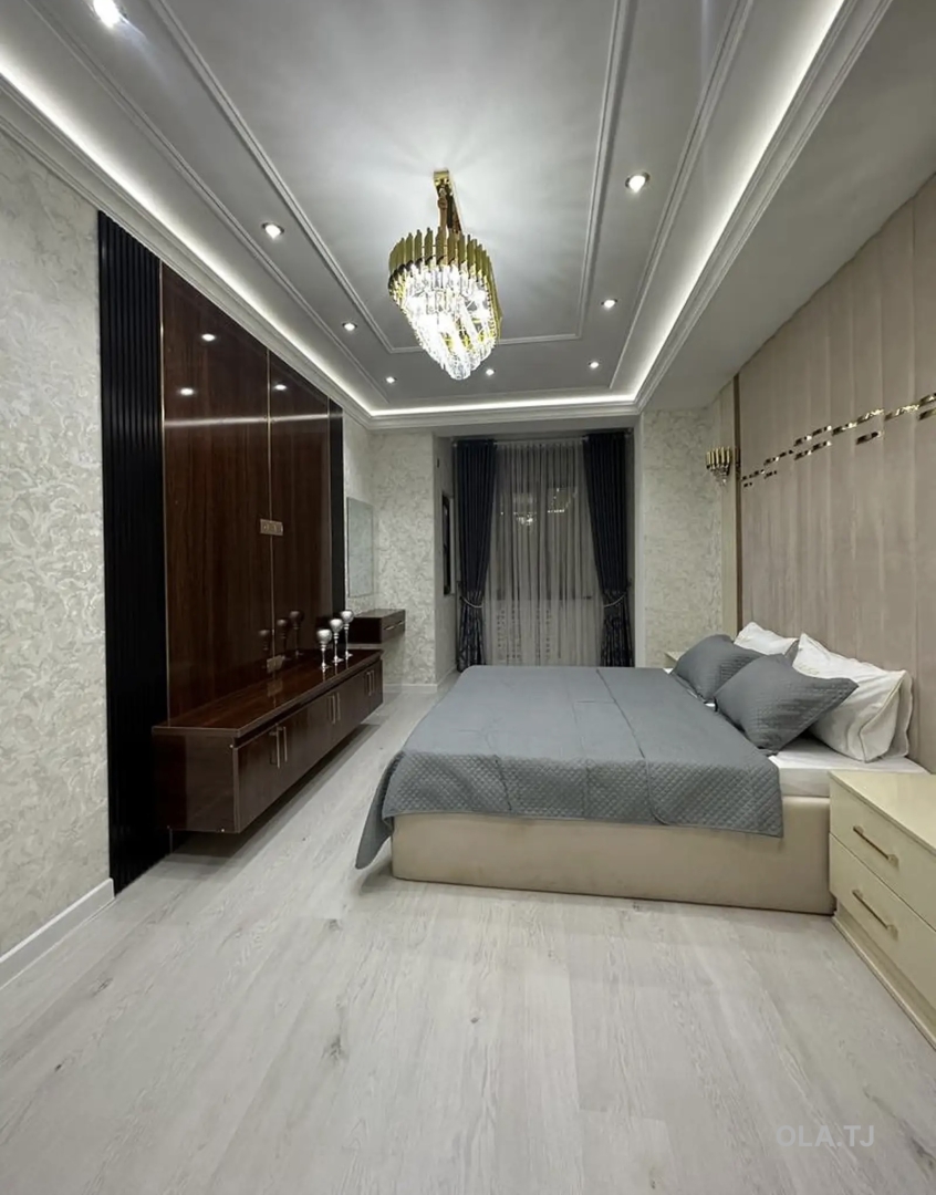 3 комнатная квартира, 10 этаж, 120 м²