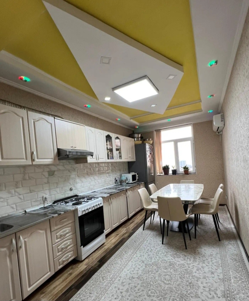 3 комнатная квартира, 10 этаж, 83 м²