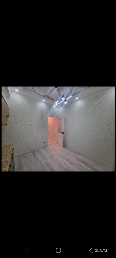 2 комнатная квартира, Цокольный этаж, 70 м²