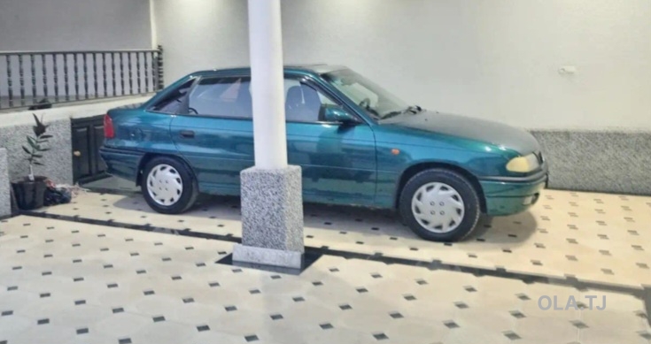 Opel Astra F,  1998