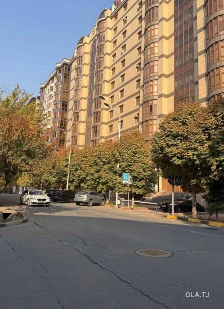 4 комнатная квартира, 9, 107 м²