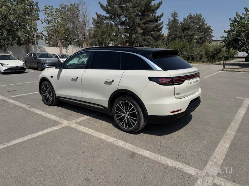Leapmotor C11,  2025