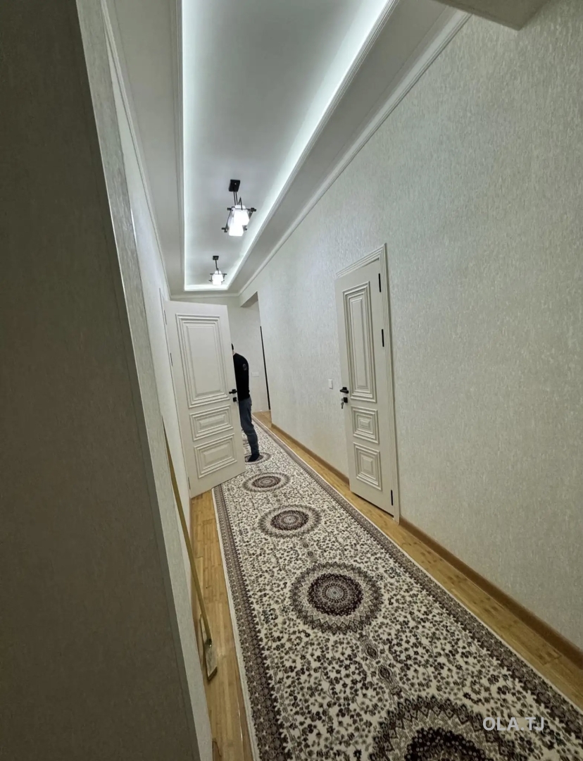 3 комнатная квартира, 5 этаж, 100 м²