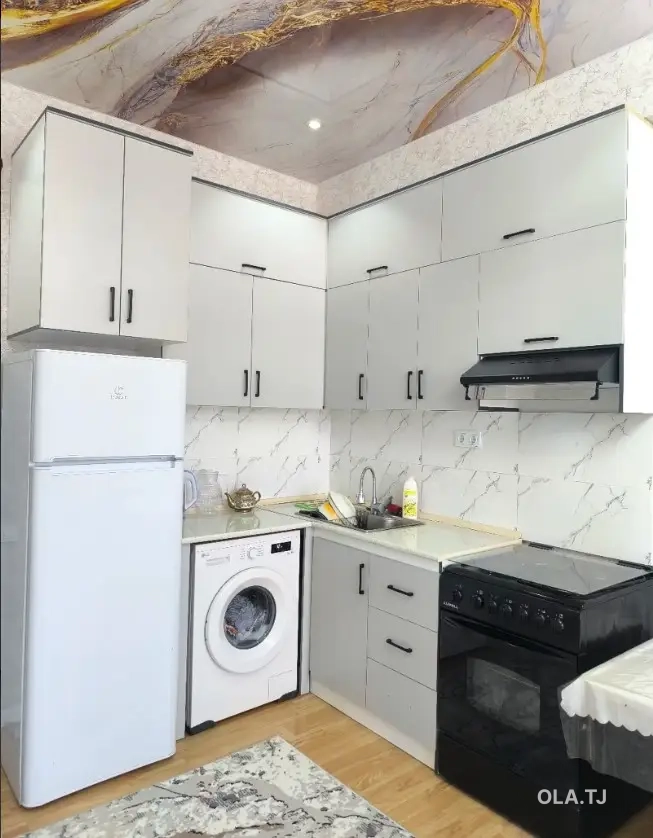 2 комнатная квартира,  этаж,