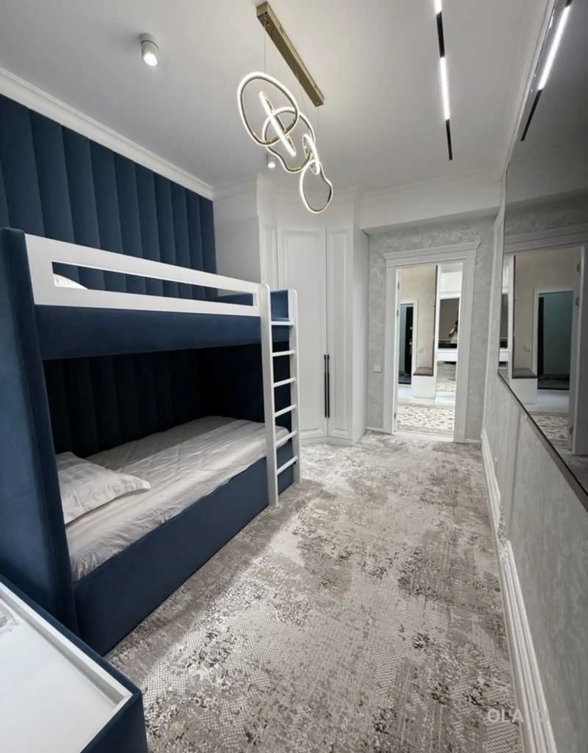 3 комнатная квартира, 10 этаж, 120 м²