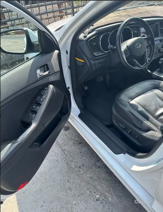 Kia K5,  2010