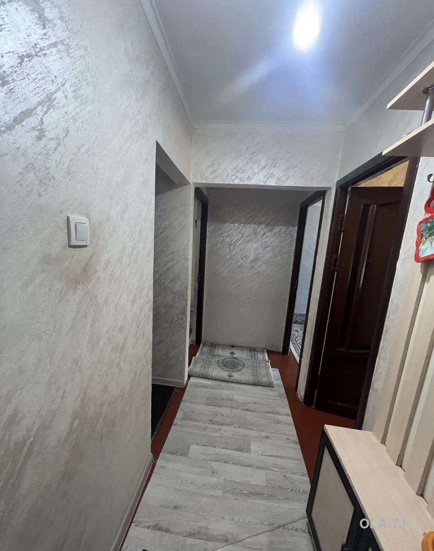 3 комнатная квартира, 2 этаж,