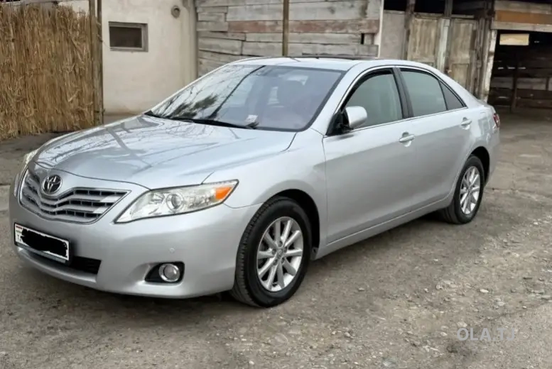 Toyota Camry,  2011