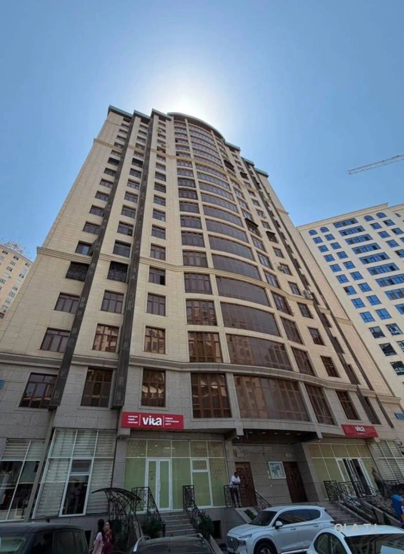 4 комнатная квартира, 1, 134 м²