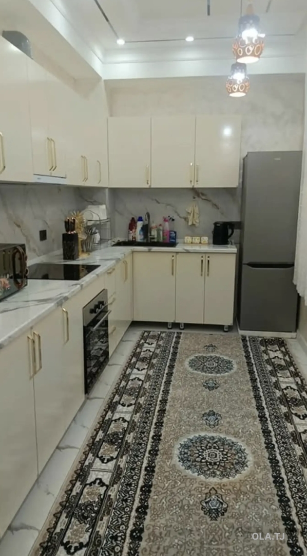 3 комнатная квартира, 7 этаж, 93 м²