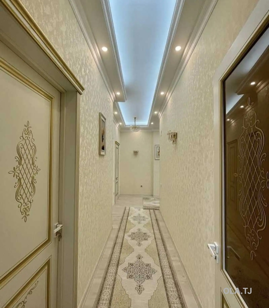 3 комнатная квартира, 5 этаж, 105 м²