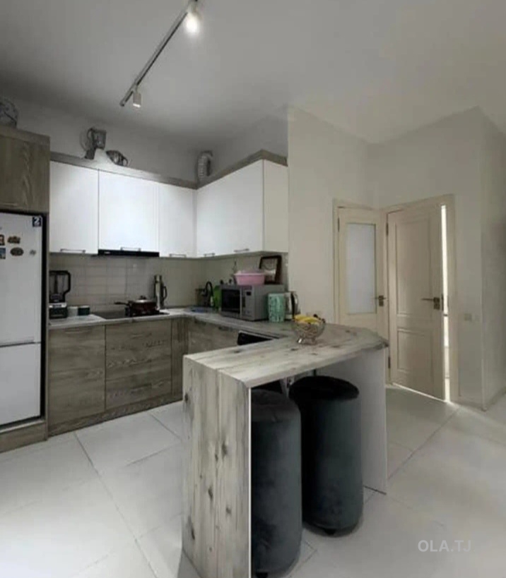 3 комнатная квартира, 15 этаж, 95 м²