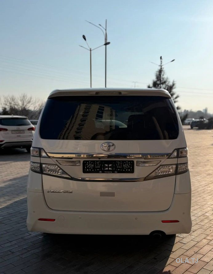 Toyota Vellfire,  2014