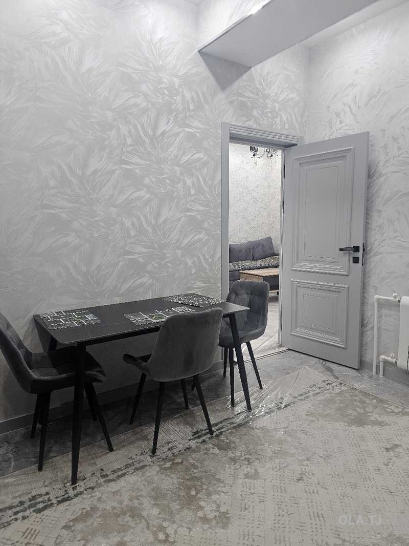 2 комнатная квартира, 2 этаж, 70 м²