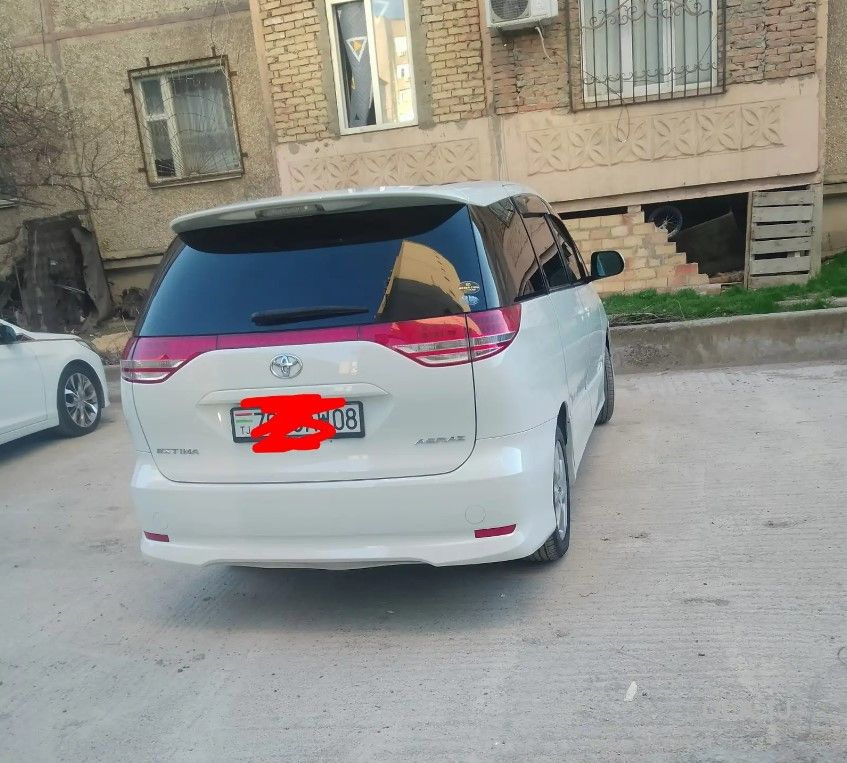 Toyota Estima,  2006