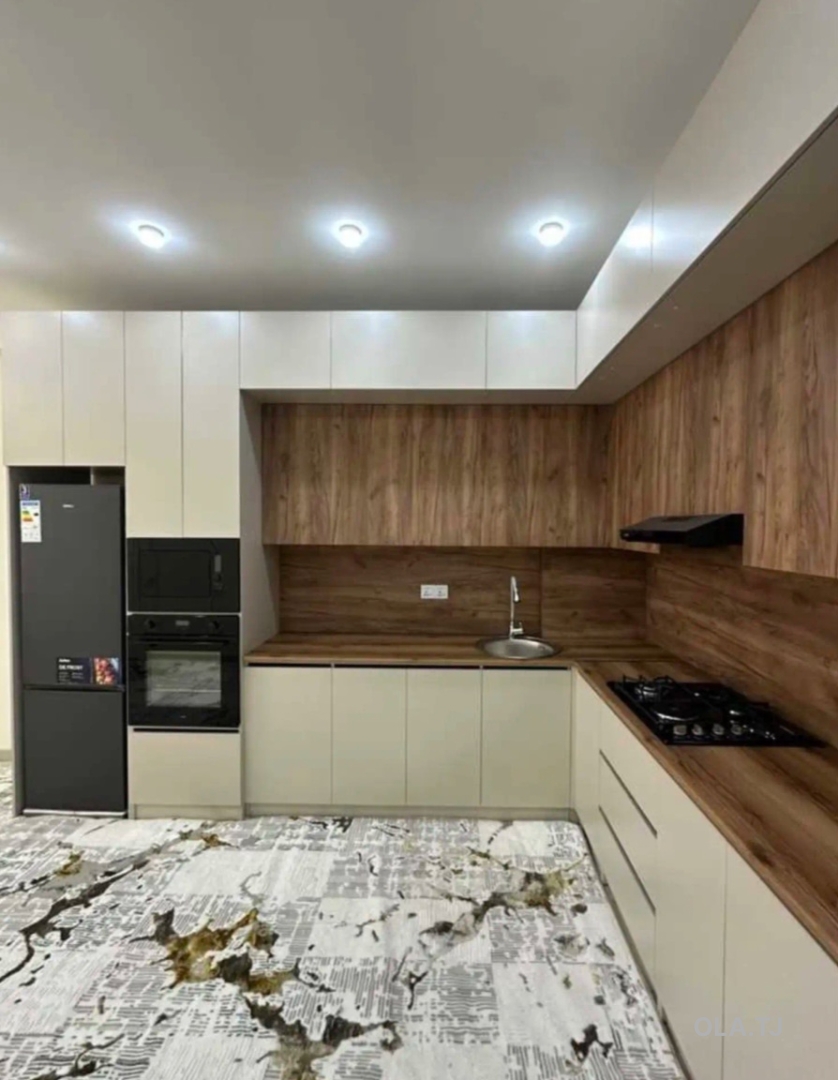 3 комнатная квартира, 6 этаж, 97 м²