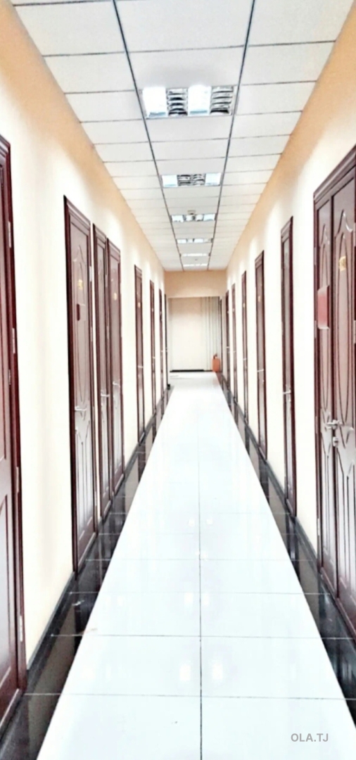 Офис в аренду, В бизнес-центре, 30 м²