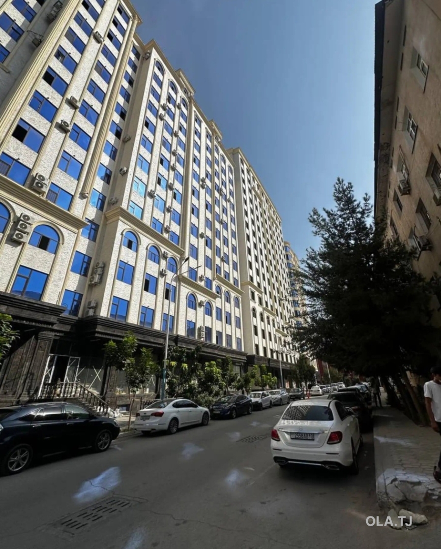 3 комнатная квартира, 13 этаж, 80 м²