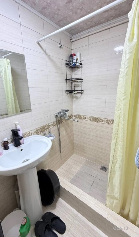 3 комнатная квартира, 1 этаж, 76 м²
