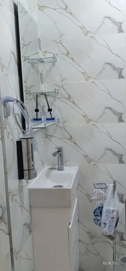 3 комнатная квартира, 5 этаж, 63 м²
