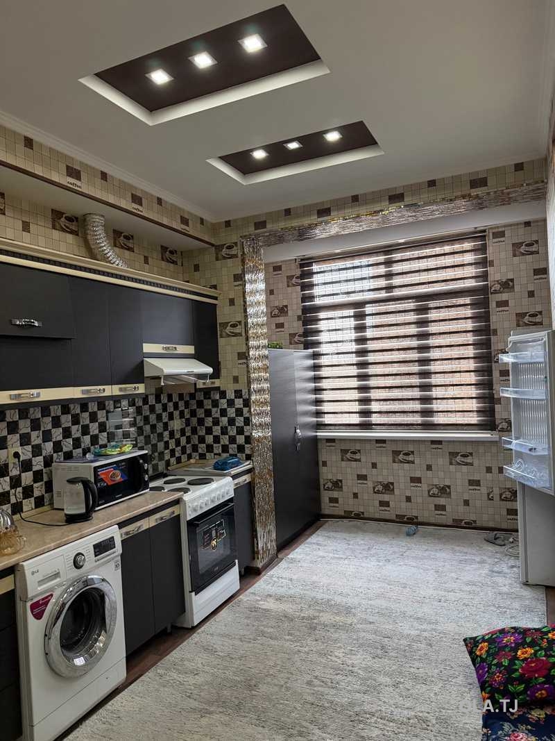 3 комнатная квартира, 3 этаж, 111 м²