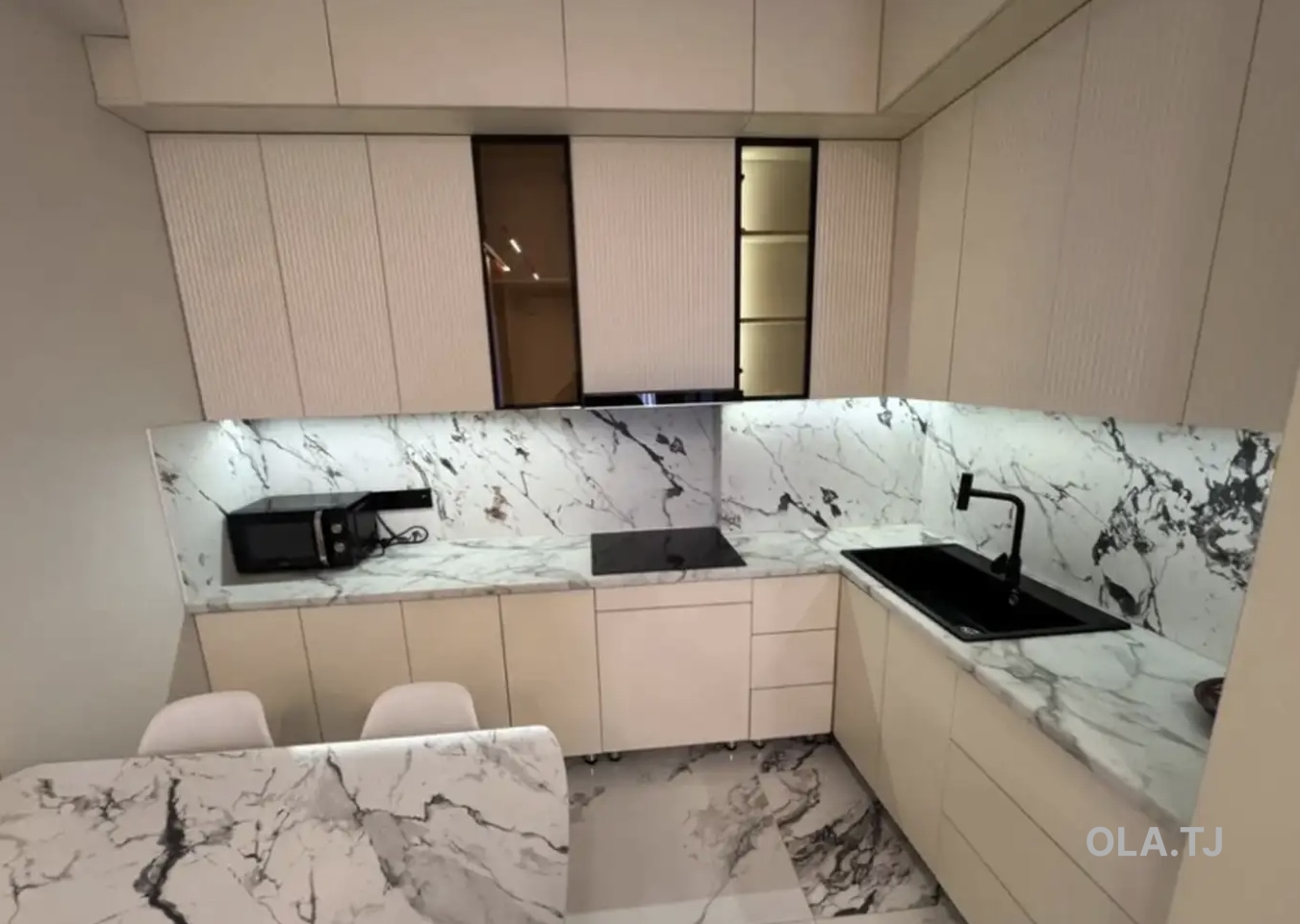 3 комнатная квартира, 16 этаж, 90 м²
